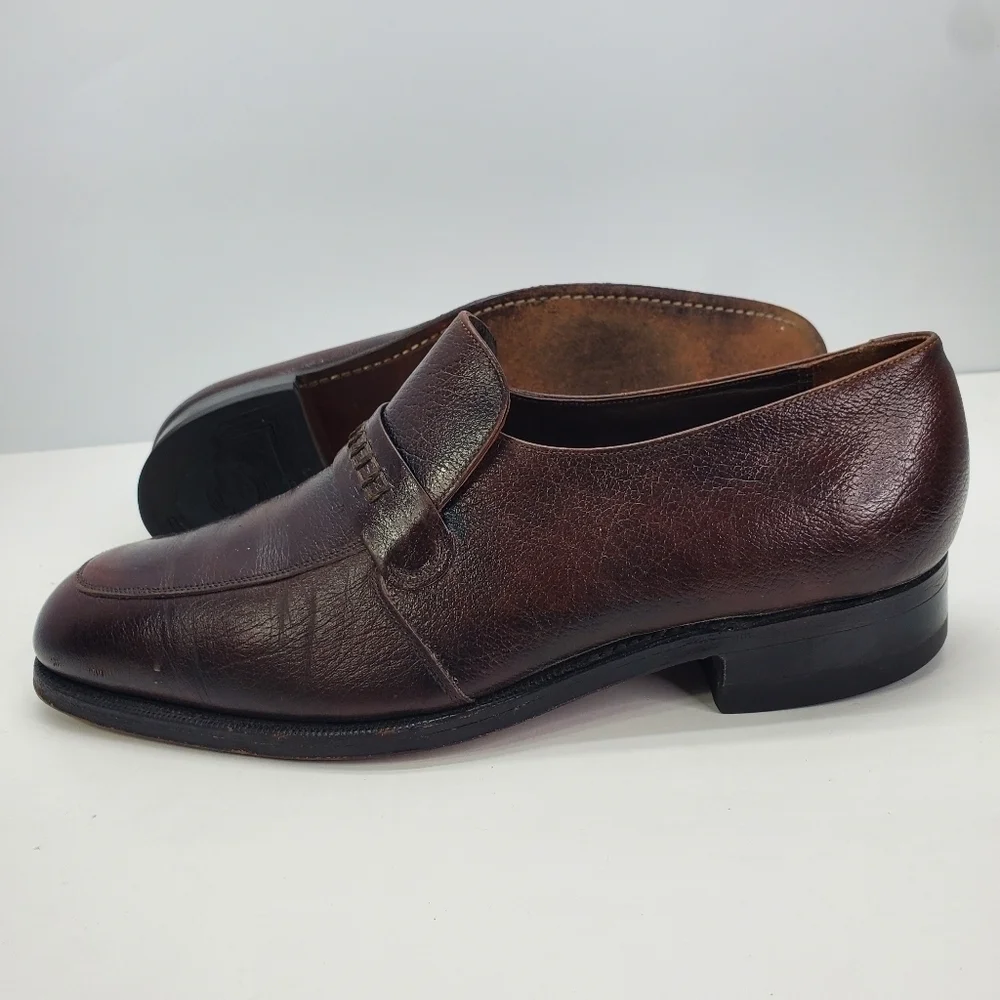 The Florsheim Shoe Men's 9.5 D Penny Loafers Distressed Leather Slip On Vintage